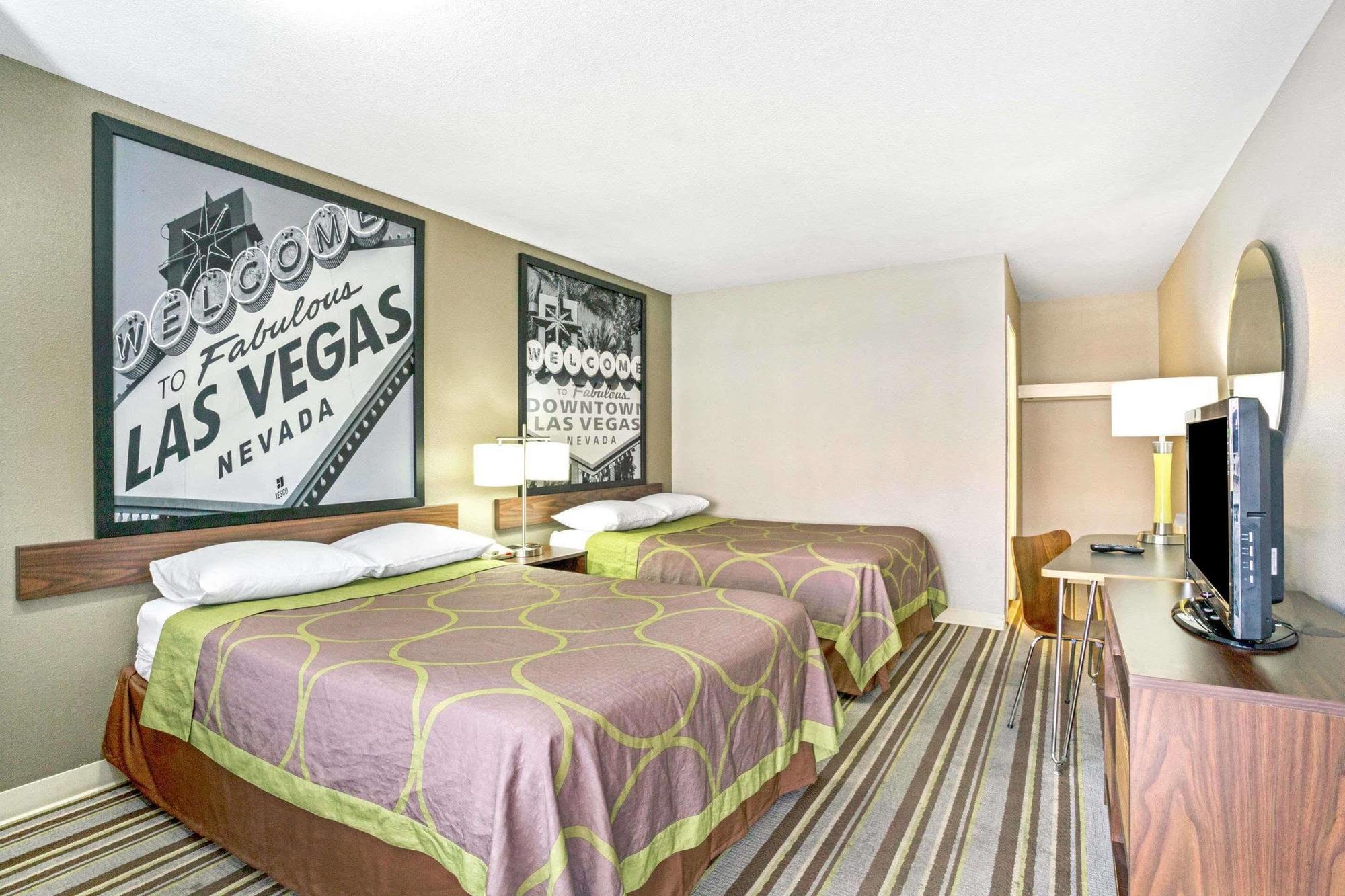 Super 8 By Wyndham Las Vegas Nellis Afb Area Eksteriør billede